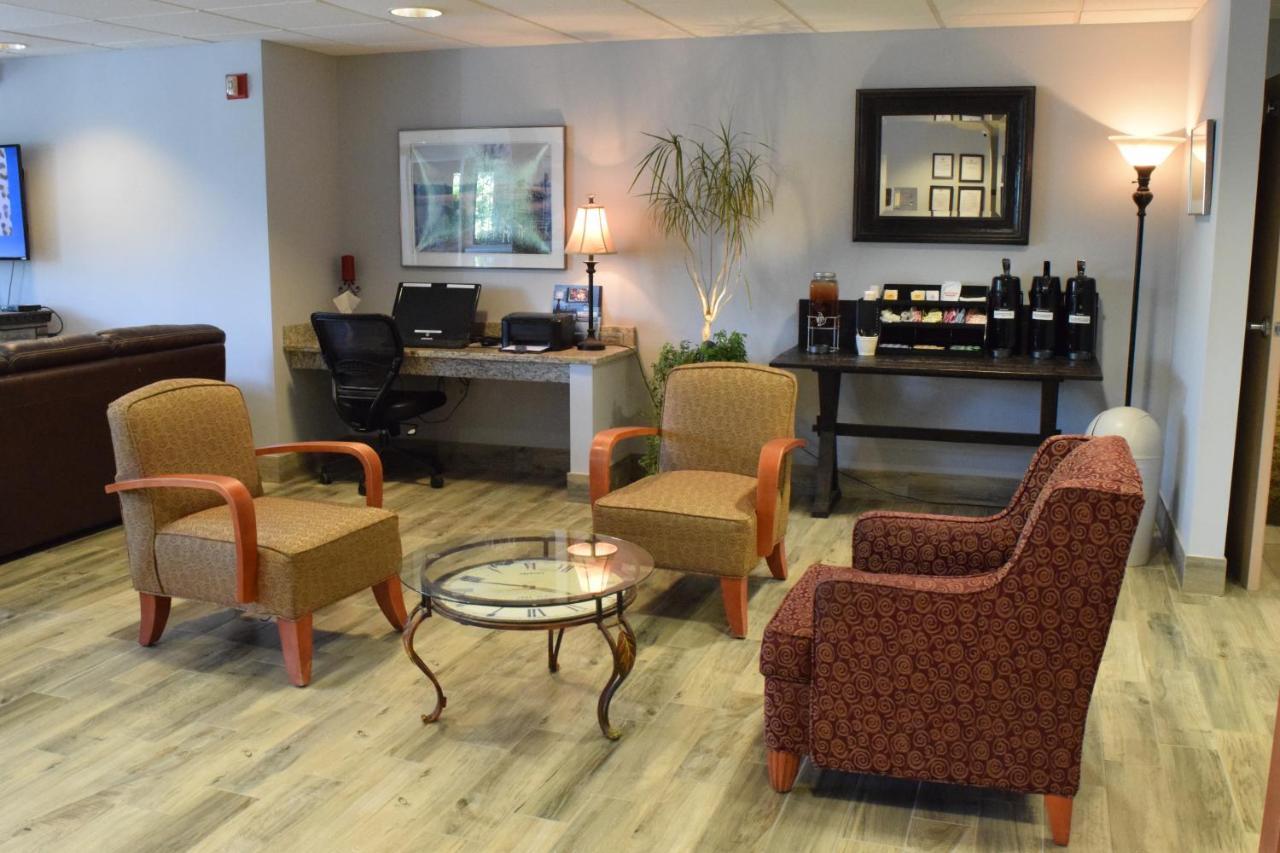 Inn At The Finger Lakes Auburn Extérieur photo