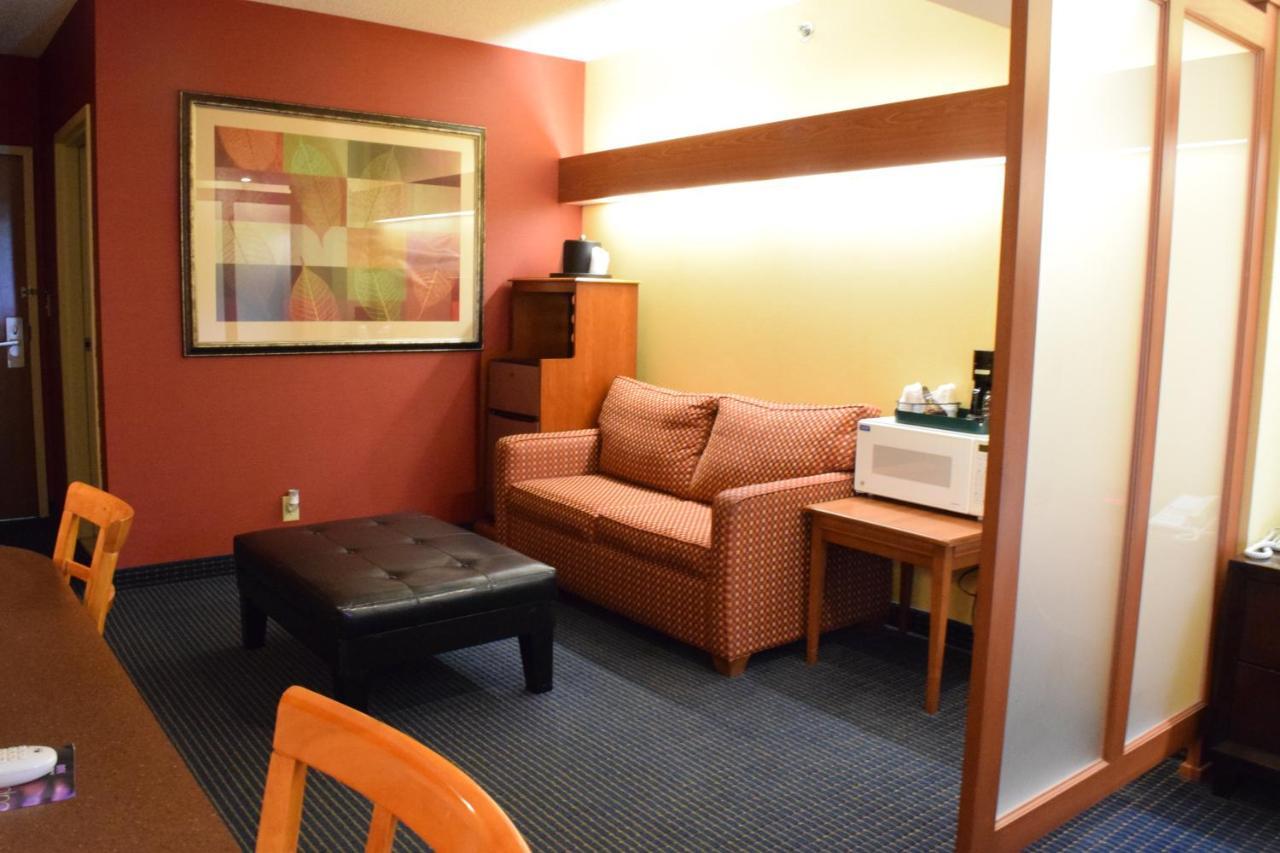 Inn At The Finger Lakes Auburn Extérieur photo